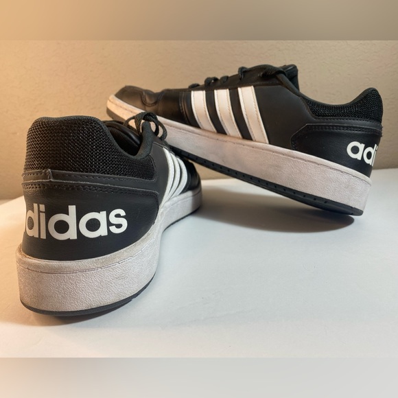 Men’s Adidas Hoops 2.0 Size 11 - Picture 2 of 9